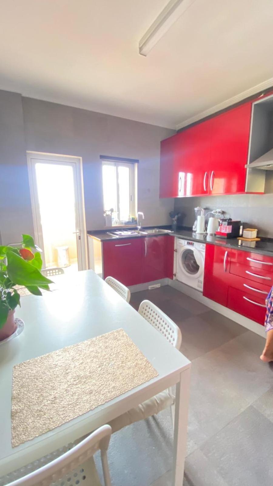 Rooms In Faro Close To Airport Exterior photo